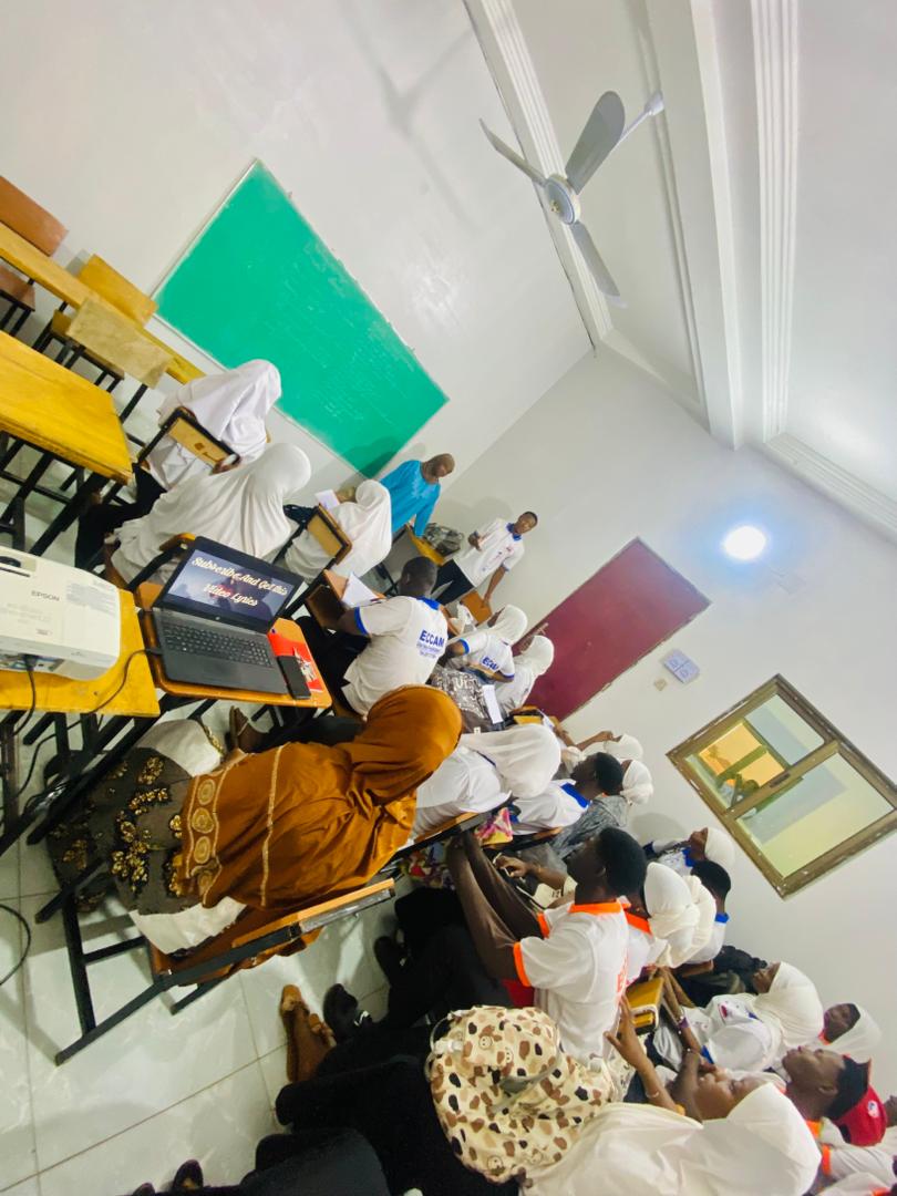 English Club ECCAM (5)